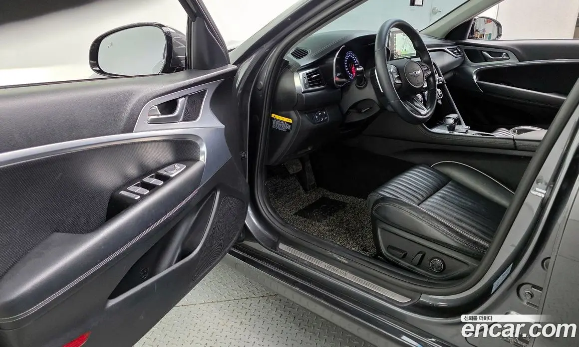 Genesis G70 2018 2.0 автомат (гидро), фото 13