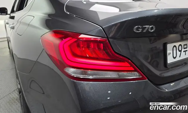 Genesis G70 2018 2.0 автомат (гидро), миниатюра 9
