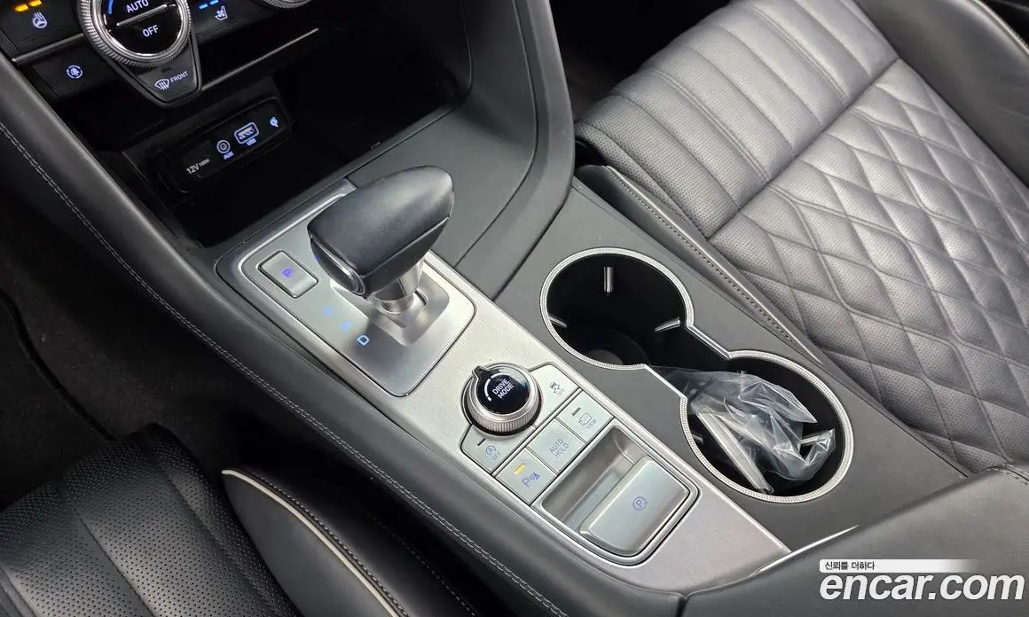 Genesis G70 2019 2.0 автомат (гидро), фото 12 Genesis G70 2019 2.0 автомат (гидро), фото 12