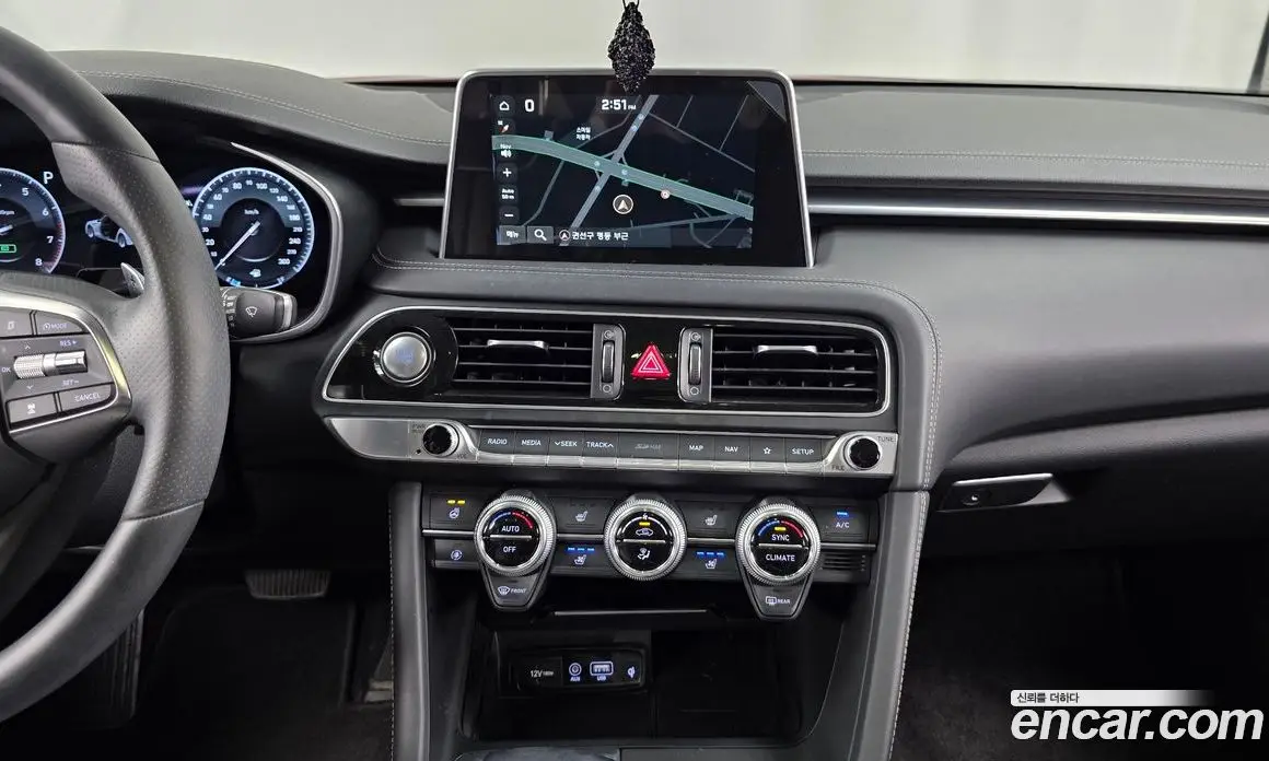Genesis G70 2019 2.0 автомат (гидро), фото 20 Genesis G70 2019 2.0 автомат (гидро), фото 20