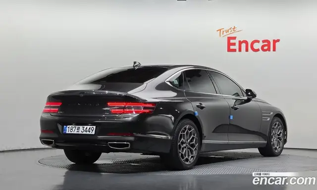 Genesis G80, 2022, 121 122 км