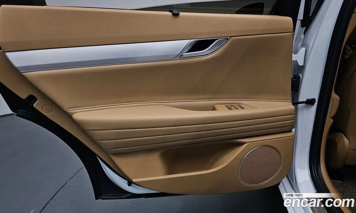 Genesis G80 2025 2.5 автомат (гидро), фото 14