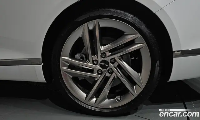 Genesis G80 2025 2.5 автомат (гидро), миниатюра 6