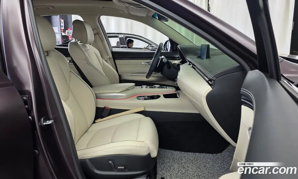 Genesis GV70 2021 2.5 автомат (гидро), фото 17