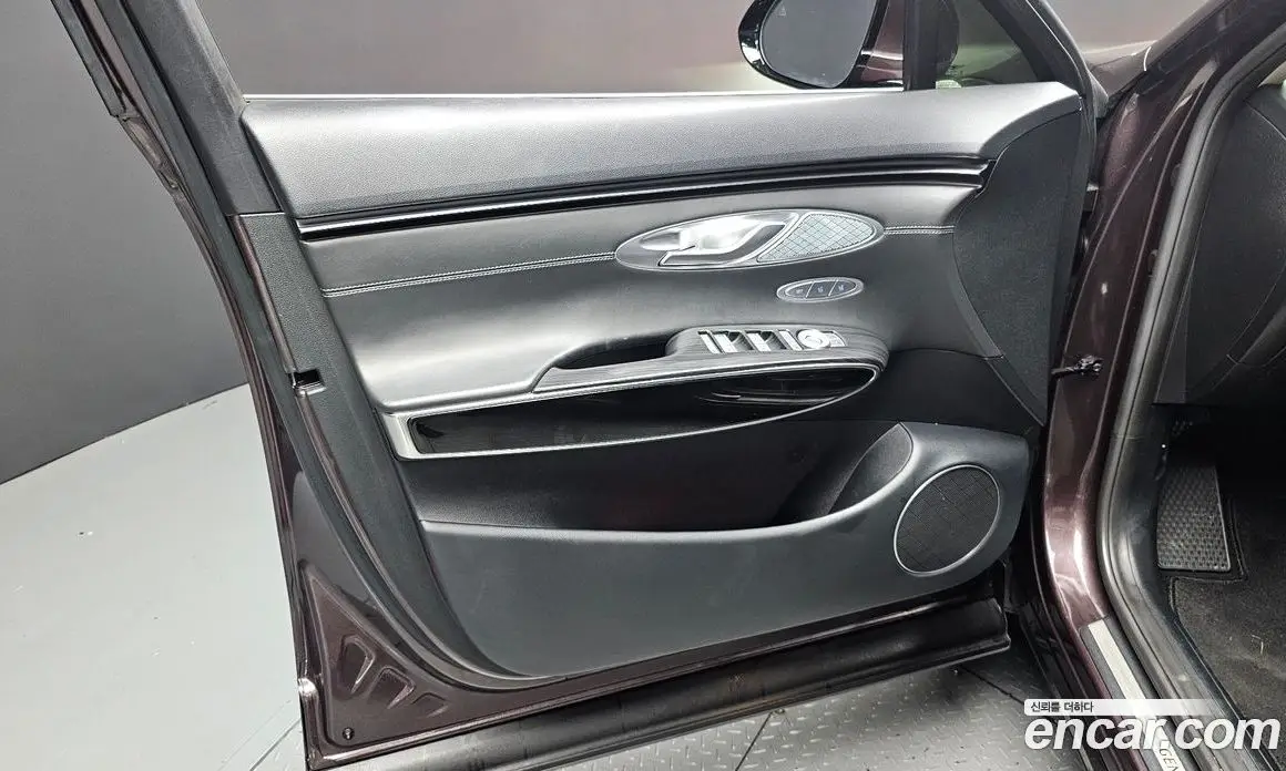 Genesis GV70 2021 2.5 автомат (гидро), фото 14 Genesis GV70 2021 2.5 автомат (гидро), фото 14