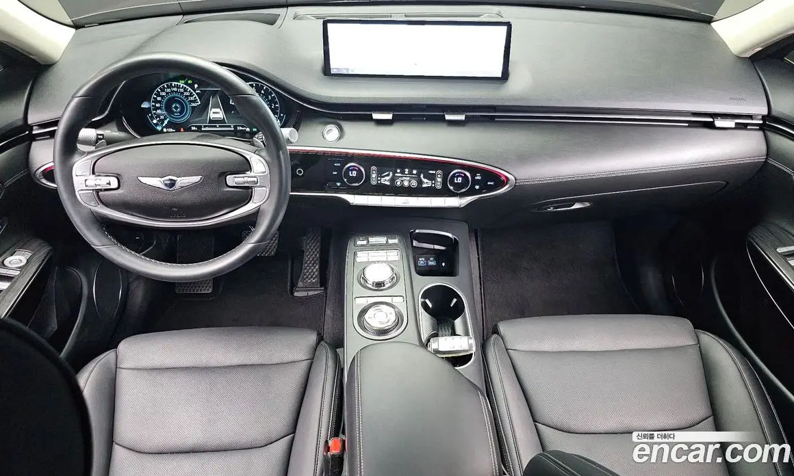 Genesis GV70 2021 2.5 автомат (гидро), фото 10 Genesis GV70 2021 2.5 автомат (гидро), фото 10