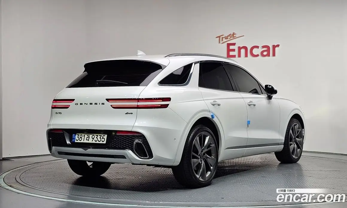 Genesis GV70 2021 2.5 автомат (гидро), фото 2 Genesis GV70 2021 2.5 автомат (гидро), фото 2