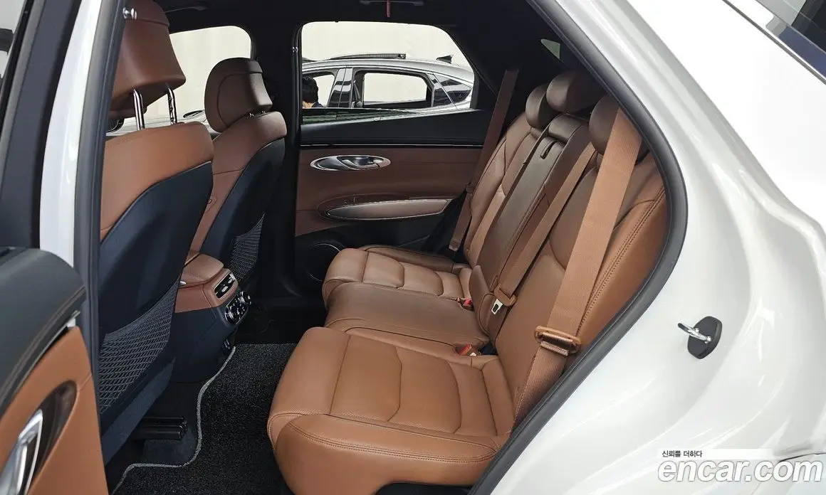 Genesis GV70 2021 2.5 автомат (гидро), фото 16 Genesis GV70 2021 2.5 автомат (гидро), фото 16