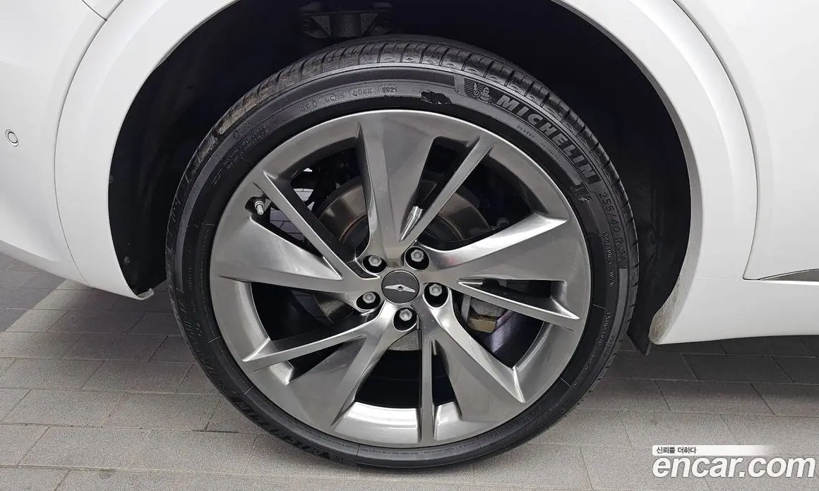 Genesis GV70 2021 2.5 автомат (гидро), фото 5 Genesis GV70 2021 2.5 автомат (гидро), фото 5