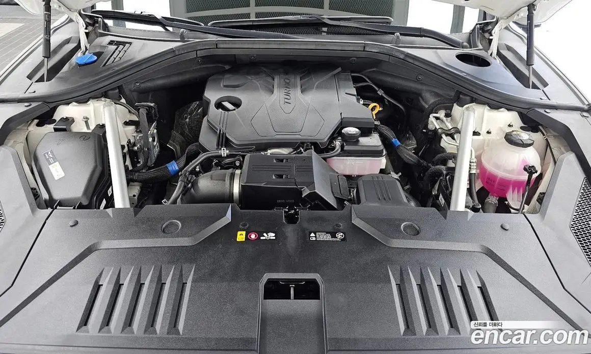 Genesis GV70 2021 2.5 автомат (гидро), фото 6 Genesis GV70 2021 2.5 автомат (гидро), фото 6
