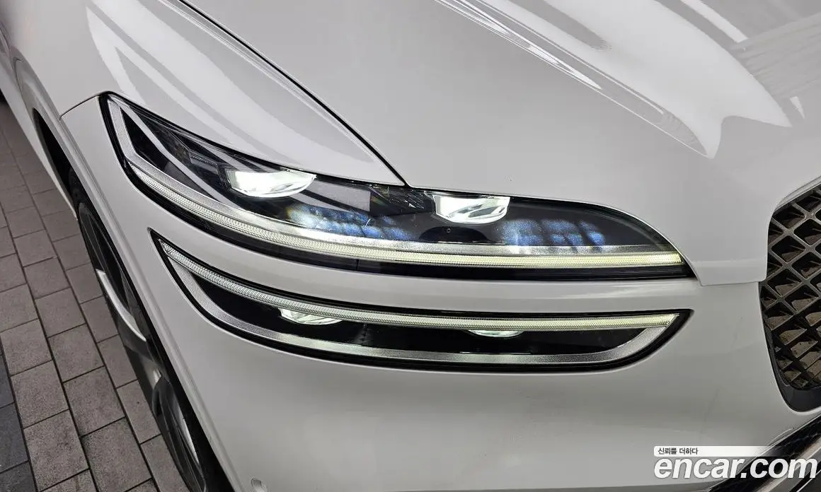 Genesis GV70 2021 2.5 автомат (гидро), фото 8 Genesis GV70 2021 2.5 автомат (гидро), фото 8