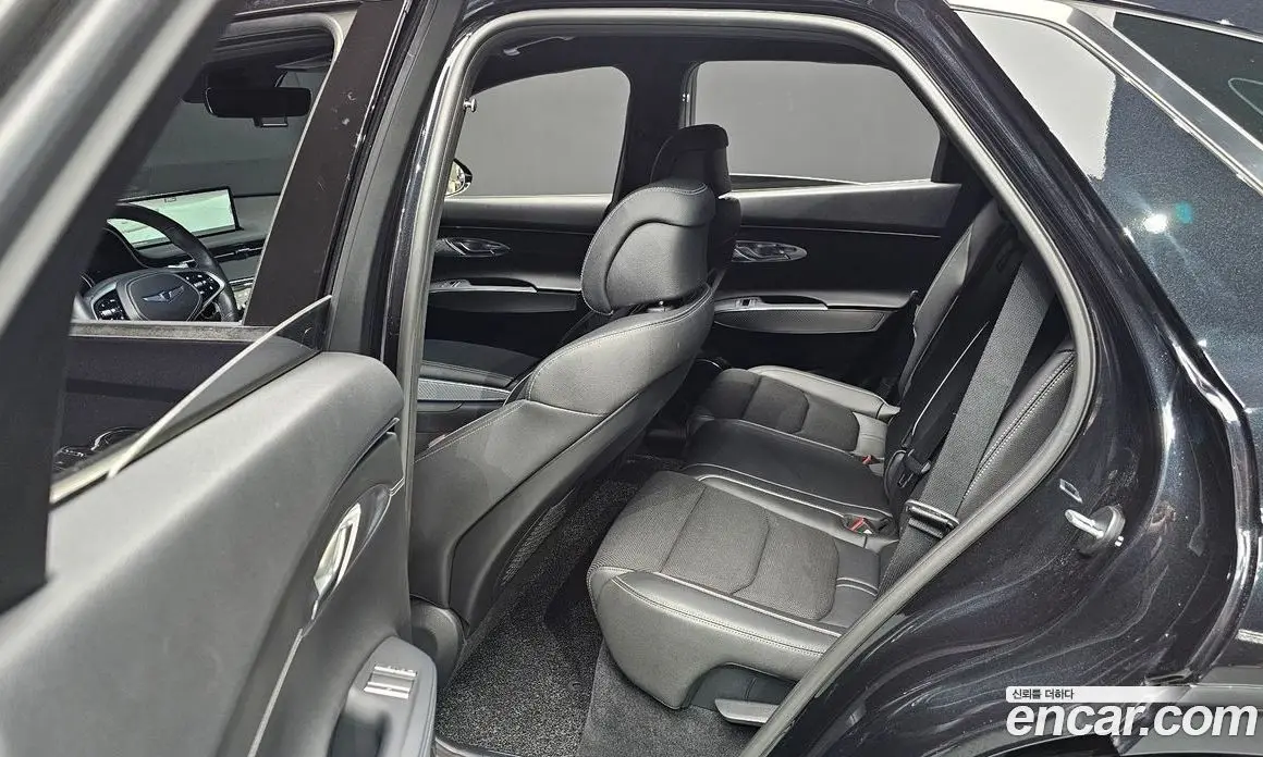 Genesis GV70 2022 2.5 автомат (гидро), фото 16 Genesis GV70 2022 2.5 автомат (гидро), фото 16