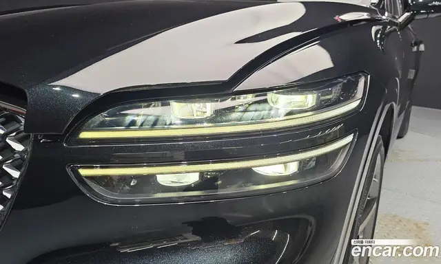 Genesis GV70 2022 2.5 автомат (гидро), миниатюра 8 Genesis GV70 2022 2.5 автомат (гидро), миниатюра 8