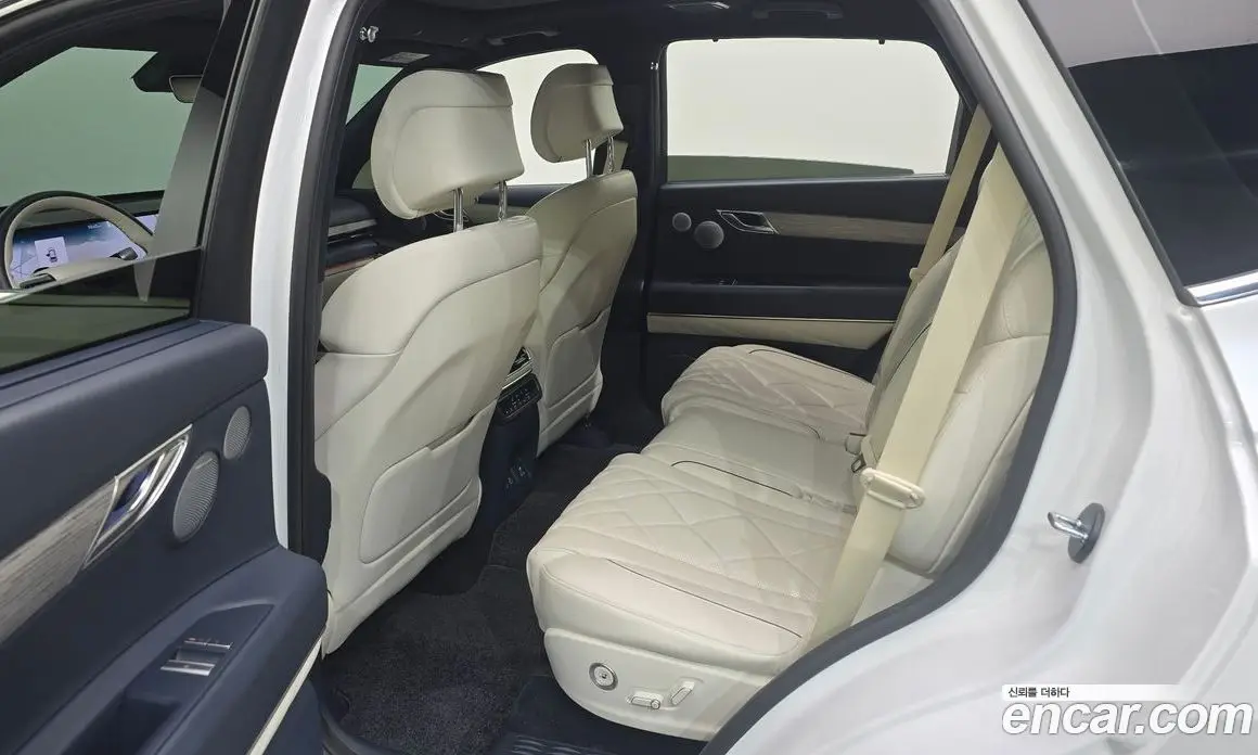 Genesis GV80 2024 2.5 автомат (гидро), фото 17 Genesis GV80 2024 2.5 автомат (гидро), фото 17