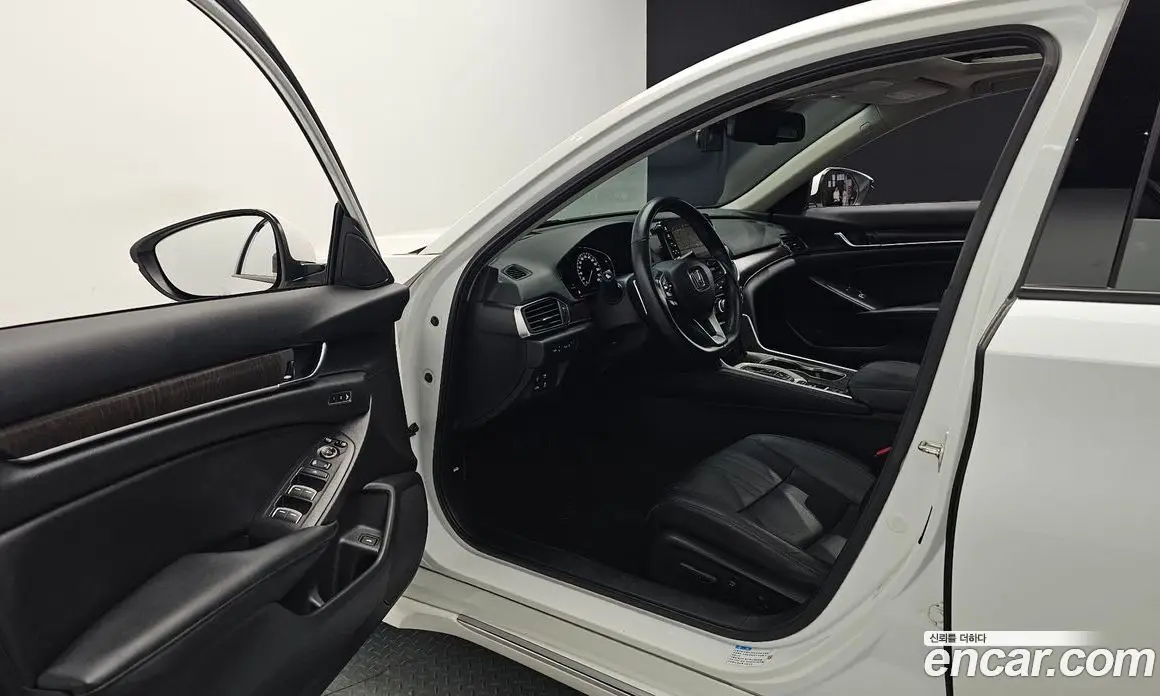 Honda Accord 2018 2.0 автомат (гидро), фото 13 Honda Accord 2018 2.0 автомат (гидро), фото 13