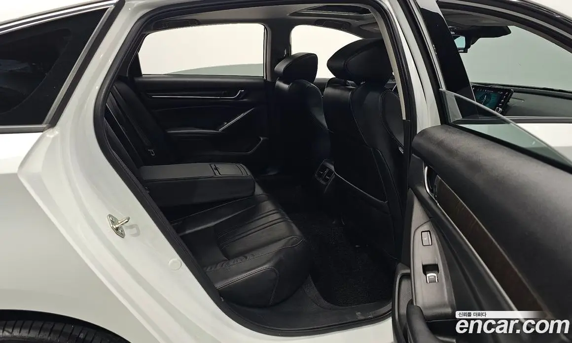 Honda Accord 2018 2.0 автомат (гидро), фото 17 Honda Accord 2018 2.0 автомат (гидро), фото 17