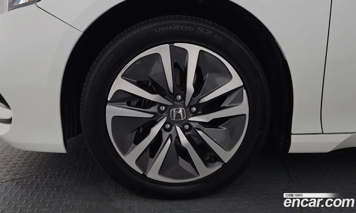 Honda Accord 2018 2.0 автомат (гидро), фото 5 Honda Accord 2018 2.0 автомат (гидро), фото 5