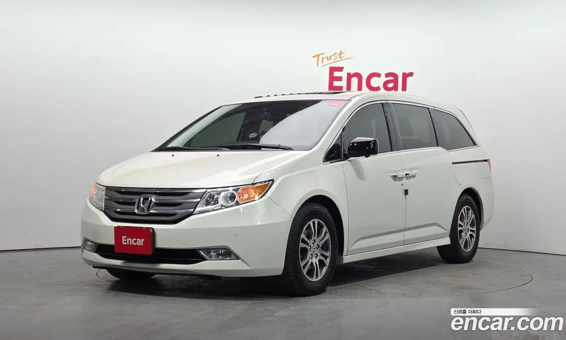 Honda Odyssey 2013 3.5 автомат (гидро), фото 1 Honda Odyssey 2013 3.5 автомат (гидро), фото 1