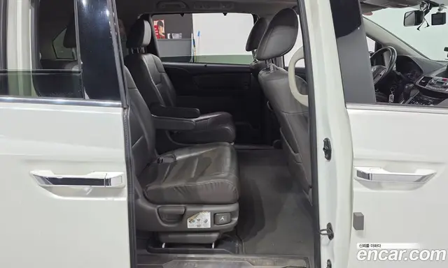 Honda Odyssey 2013 3.5 автомат (гидро), миниатюра 11 Honda Odyssey 2013 3.5 автомат (гидро), миниатюра 11