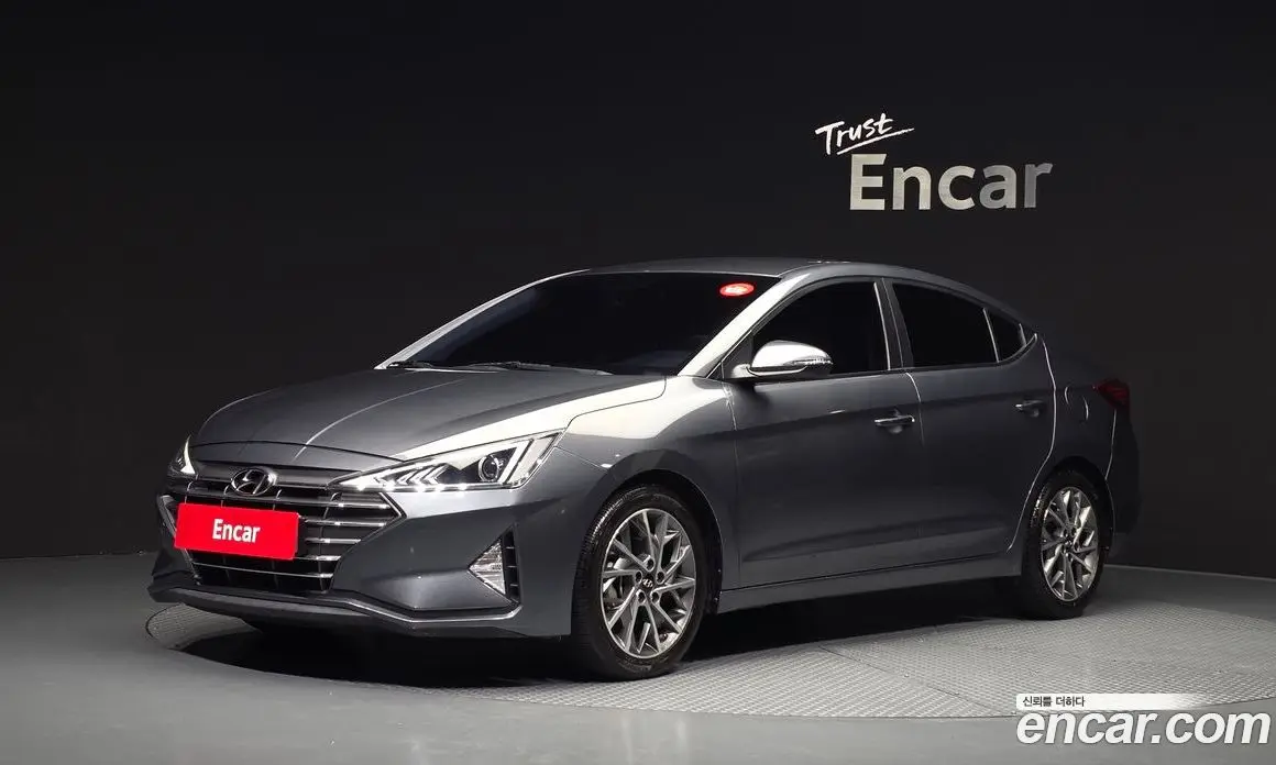 Hyundai Avante 2019 1.6 автомат (гидро), фото 1 Hyundai Avante 2019 1.6 автомат (гидро), фото 1