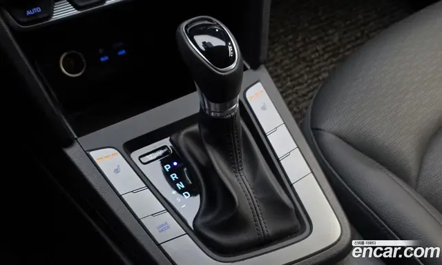 Hyundai Avante 2019 1.6 автомат (гидро), миниатюра 12
