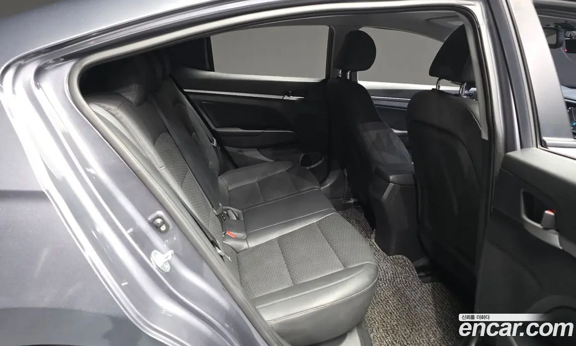 Hyundai Avante 2019 1.6 автомат (гидро), фото 18 Hyundai Avante 2019 1.6 автомат (гидро), фото 18