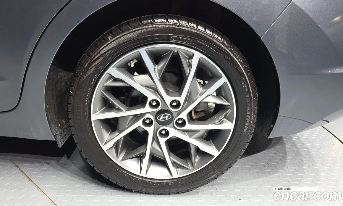 Hyundai Avante 2019 1.6 автомат (гидро), фото 5 Hyundai Avante 2019 1.6 автомат (гидро), фото 5