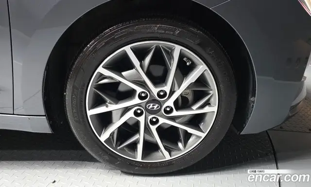 Hyundai Avante 2019 1.6 автомат (гидро), миниатюра 7 Hyundai Avante 2019 1.6 автомат (гидро), миниатюра 7