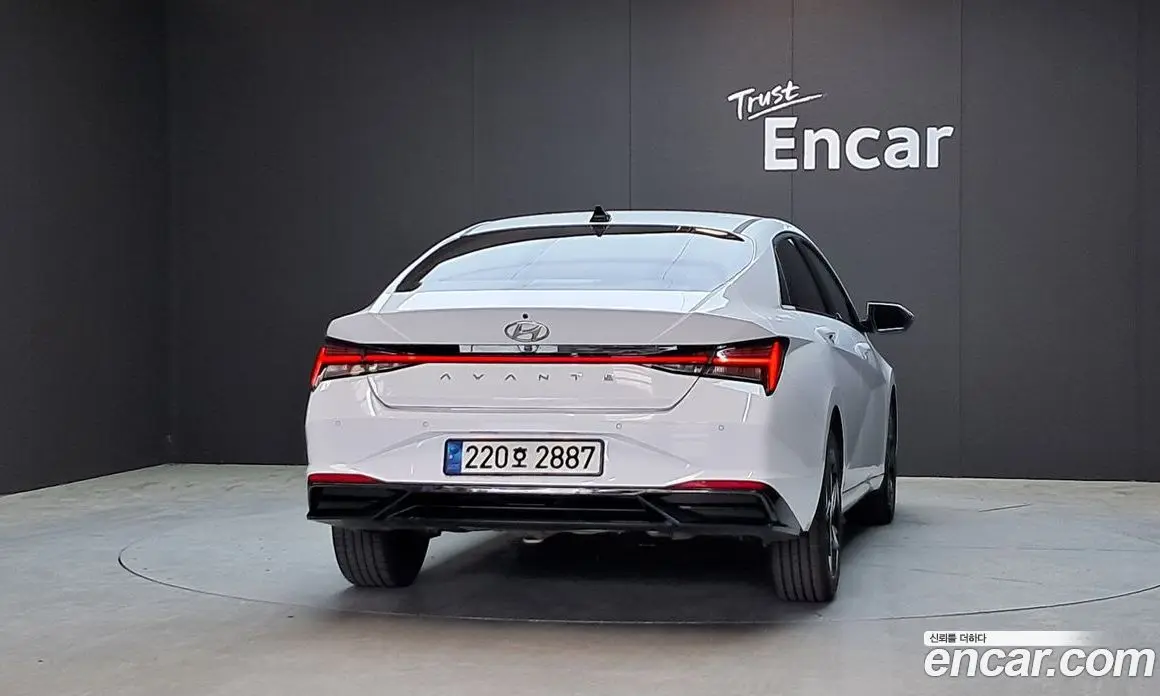 Hyundai Avante 2023 1.6 автомат (гидро), фото 4 Hyundai Avante 2023 1.6 автомат (гидро), фото 4