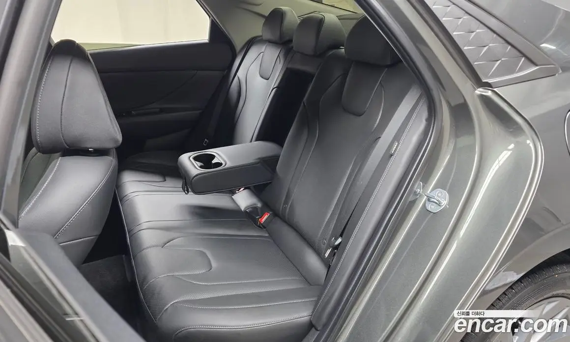 Hyundai Avante 2023 1.6 автомат (гидро), фото 17 Hyundai Avante 2023 1.6 автомат (гидро), фото 17