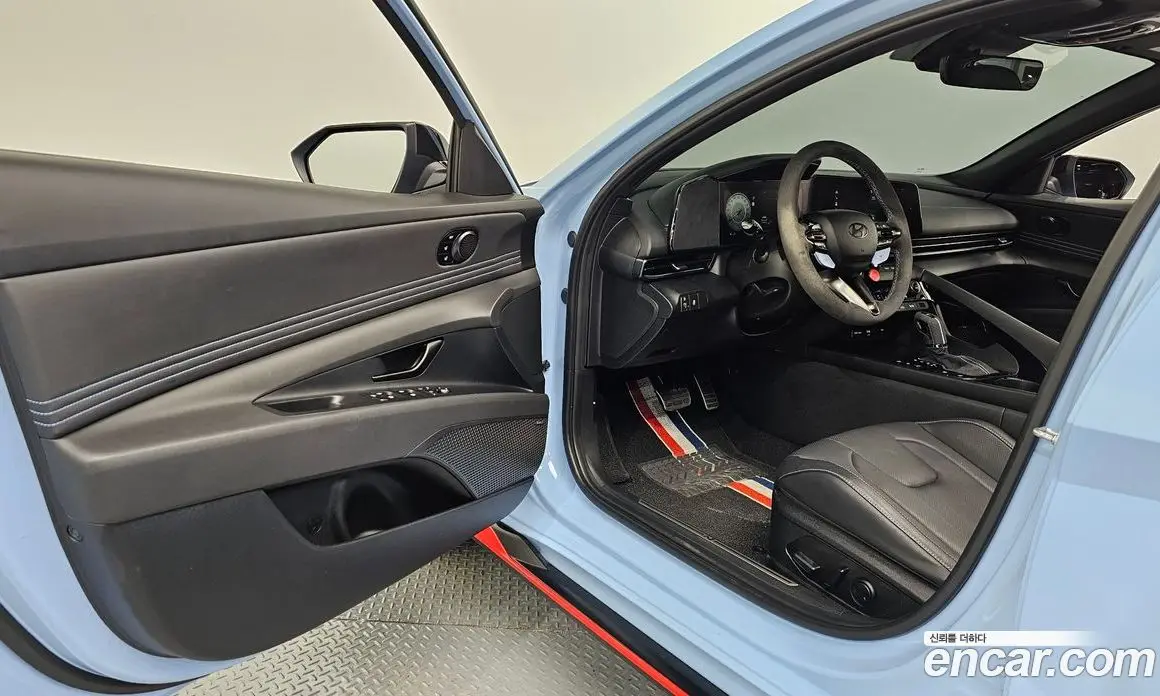 Hyundai Avante 2024 2.0 автомат (гидро), фото 12