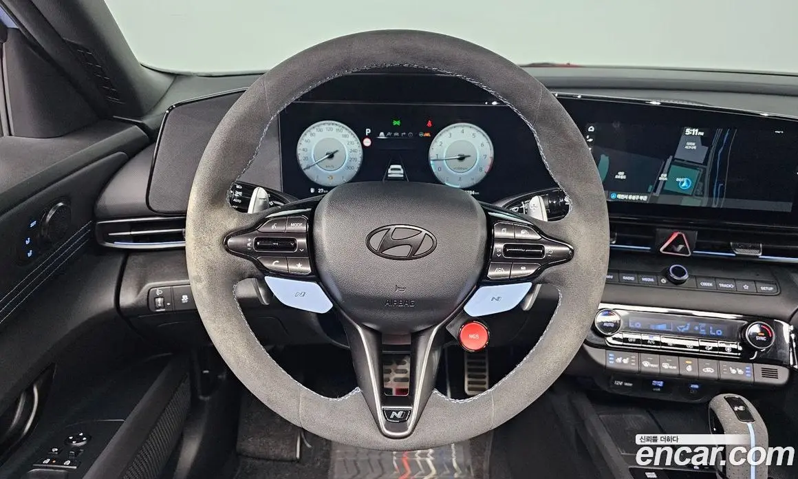 Hyundai Avante 2024 2.0 автомат (гидро), фото 17