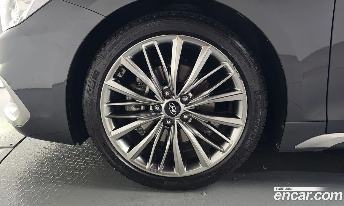 Hyundai Grandeur 2019 2.4 автомат (гидро), фото 4 Hyundai Grandeur 2019 2.4 автомат (гидро), фото 4
