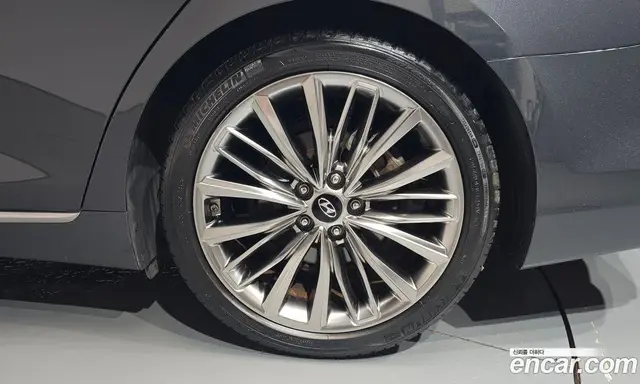 Hyundai Grandeur 2019 2.4 автомат (гидро), миниатюра 6 Hyundai Grandeur 2019 2.4 автомат (гидро), миниатюра 6