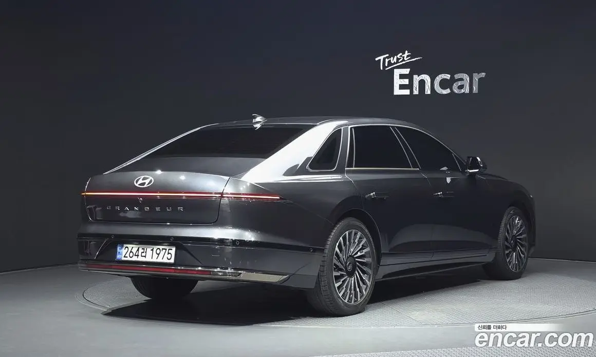 Hyundai Grandeur 2023 1.6 автомат (гидро), фото 2 Hyundai Grandeur 2023 1.6 автомат (гидро), фото 2