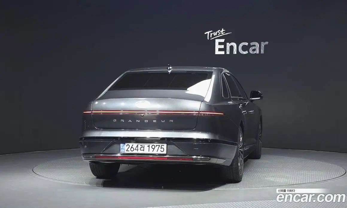 Hyundai Grandeur 2023 1.6 автомат (гидро), фото 4 Hyundai Grandeur 2023 1.6 автомат (гидро), фото 4