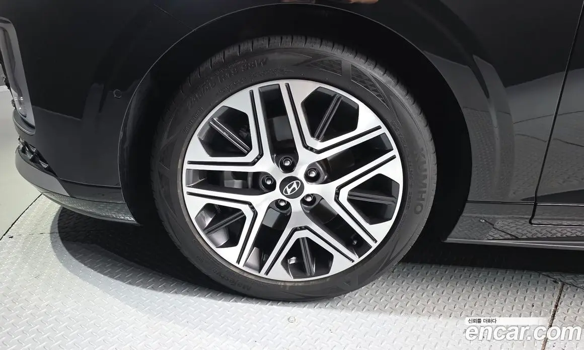 Hyundai Grandeur 2024 2.5 автомат (гидро), фото 5
