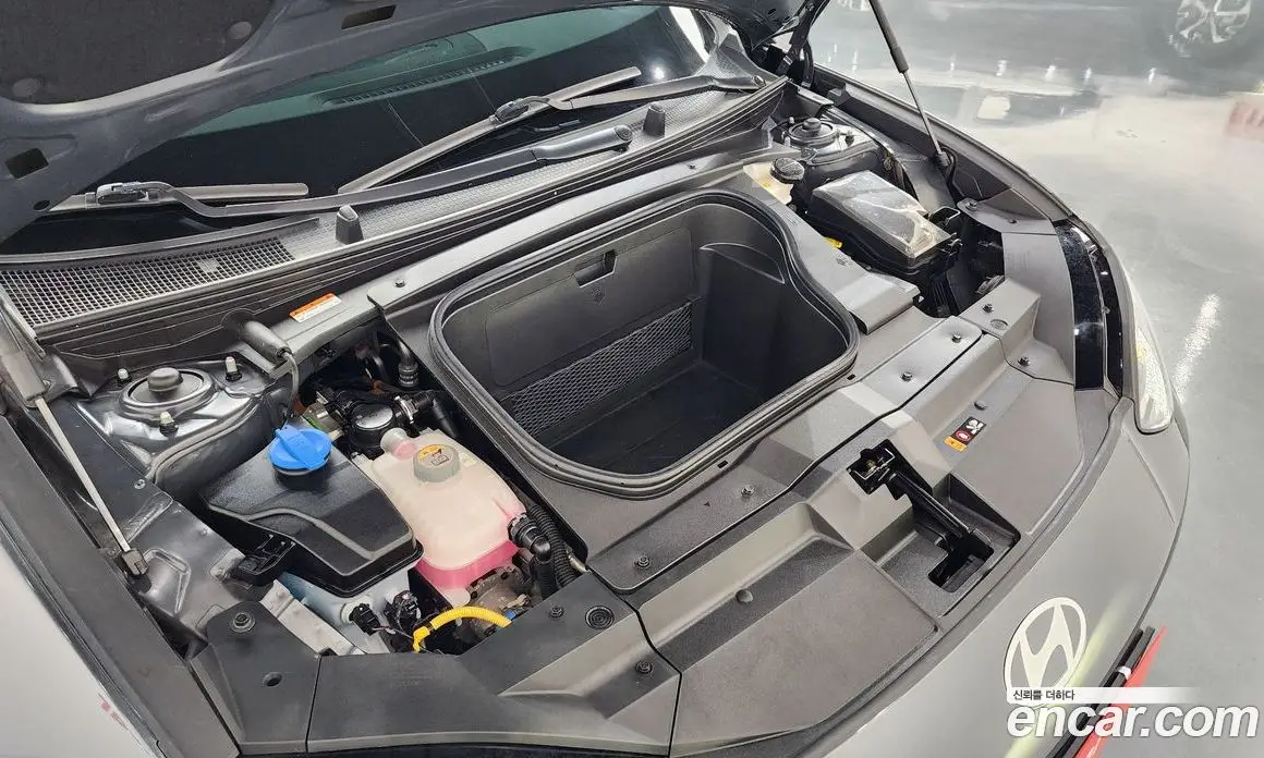 Hyundai Ioniq 6 2024 0.1 автомат (гидро), фото 5