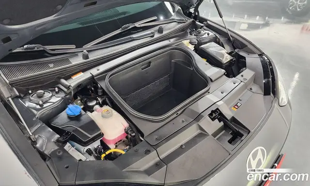 Hyundai Ioniq 6 2024 0.1 автомат (гидро), миниатюра 5