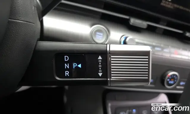 Hyundai Kona 2023 1.6 автомат (гидро), миниатюра 12