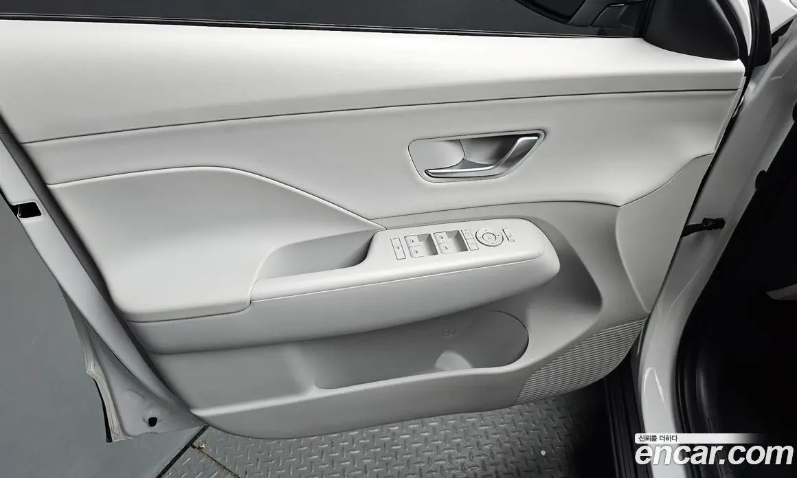Hyundai Kona 2024 2.0 автомат (гидро), фото 14 Hyundai Kona 2024 2.0 автомат (гидро), фото 14