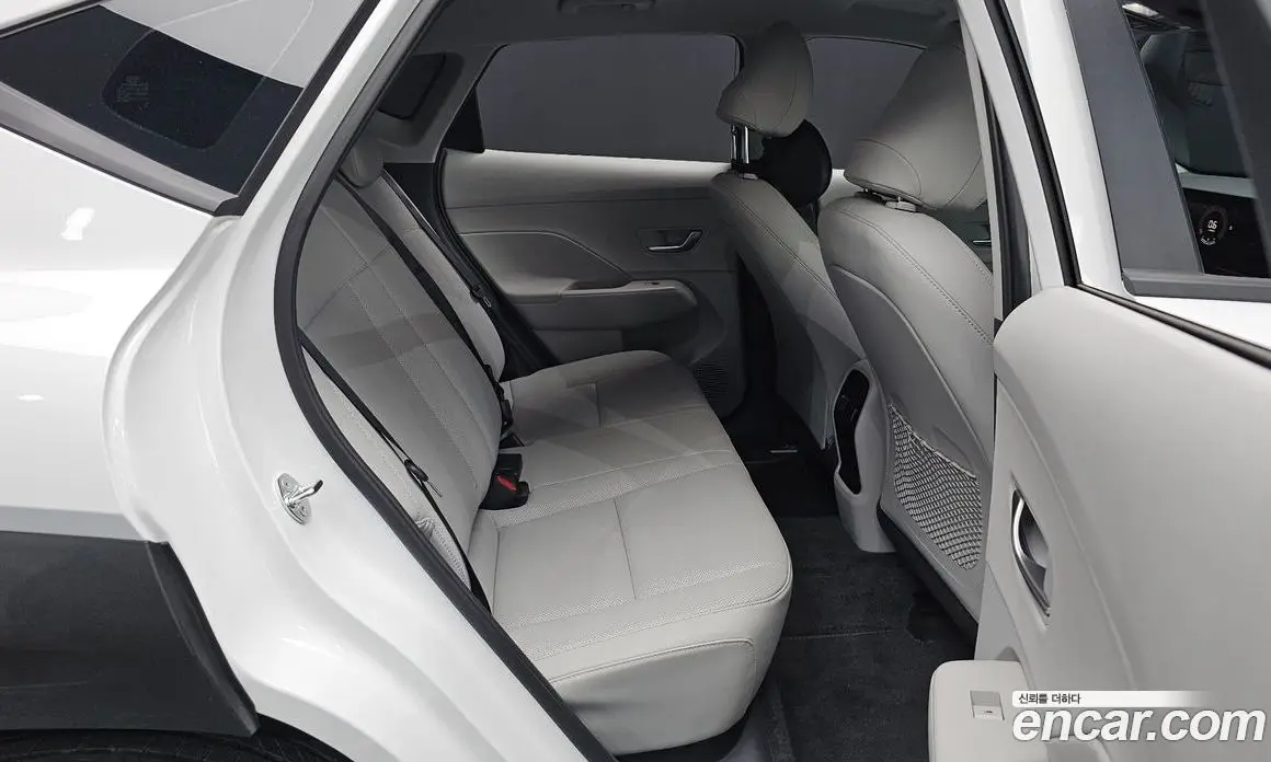 Hyundai Kona 2024 2.0 автомат (гидро), фото 17 Hyundai Kona 2024 2.0 автомат (гидро), фото 17