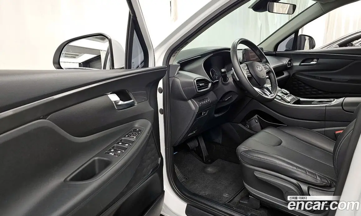 Hyundai Santa Fe 2023 1.6 автомат (гидро), фото 13