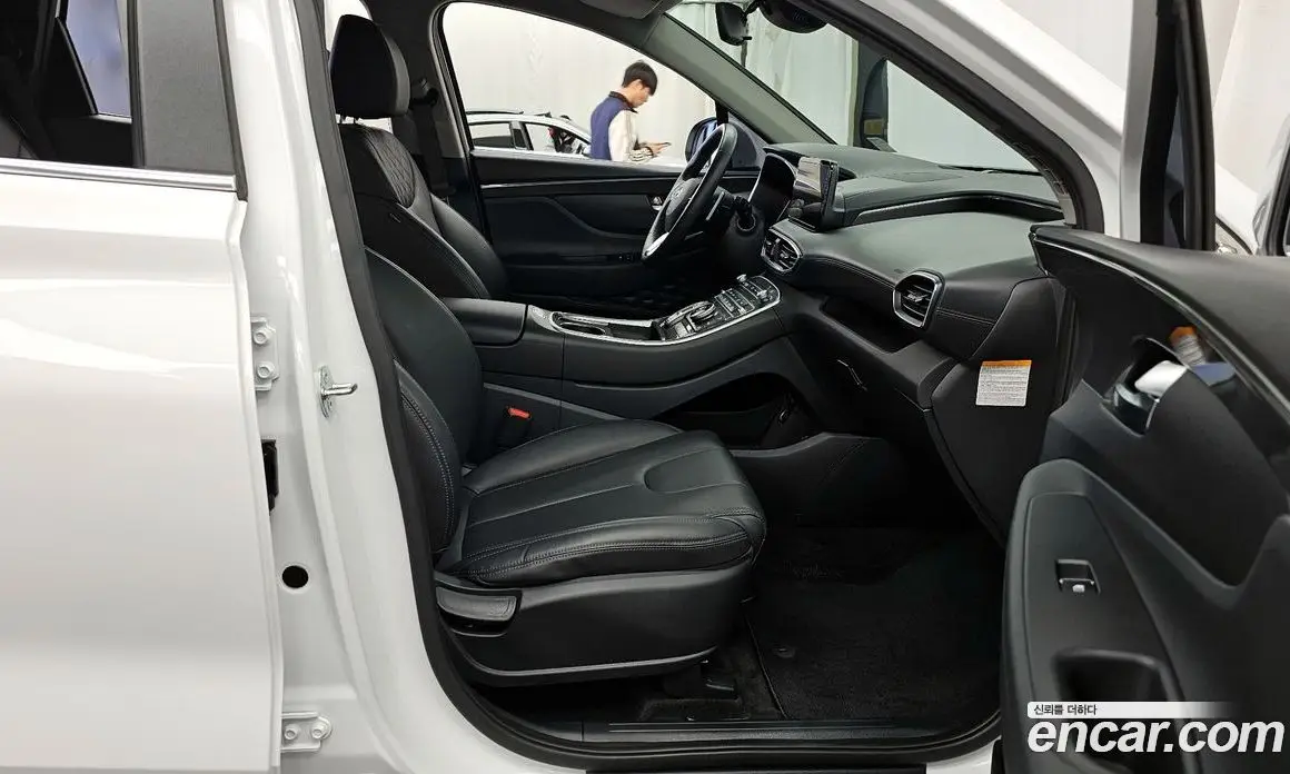 Hyundai Santa Fe 2023 1.6 автомат (гидро), фото 17