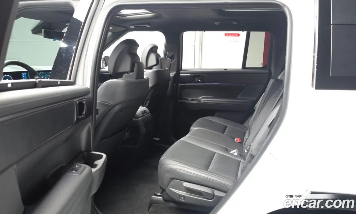 Hyundai Santa Fe 2024 1.6 автомат (гидро), фото 17