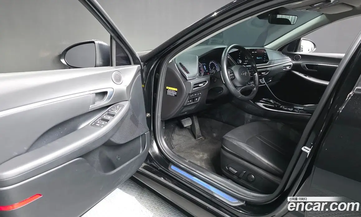 Hyundai Sonata 2019 2.0 автомат (гидро), фото 12