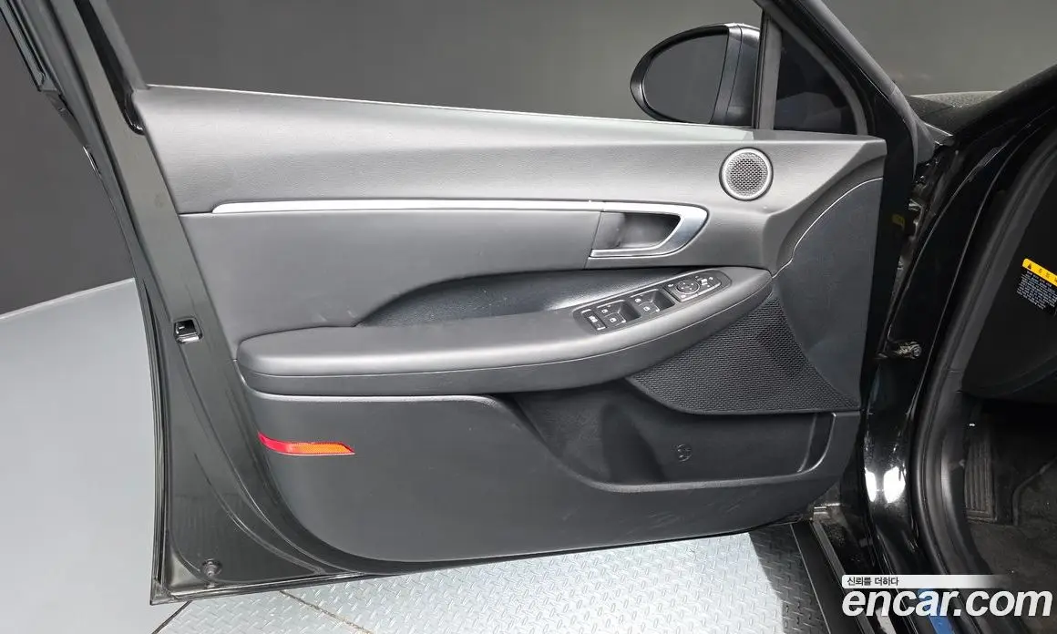 Hyundai Sonata 2019 2.0 автомат (гидро), фото 13