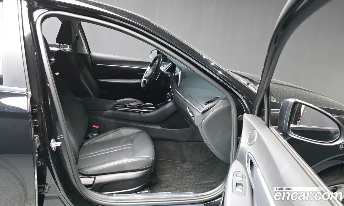 Hyundai Sonata 2019 2.0 автомат (гидро), фото 16