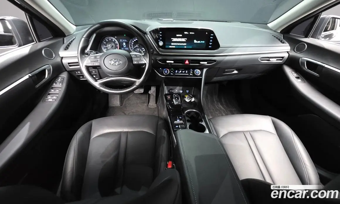 Hyundai Sonata 2019 2.0 автомат (гидро), фото 9