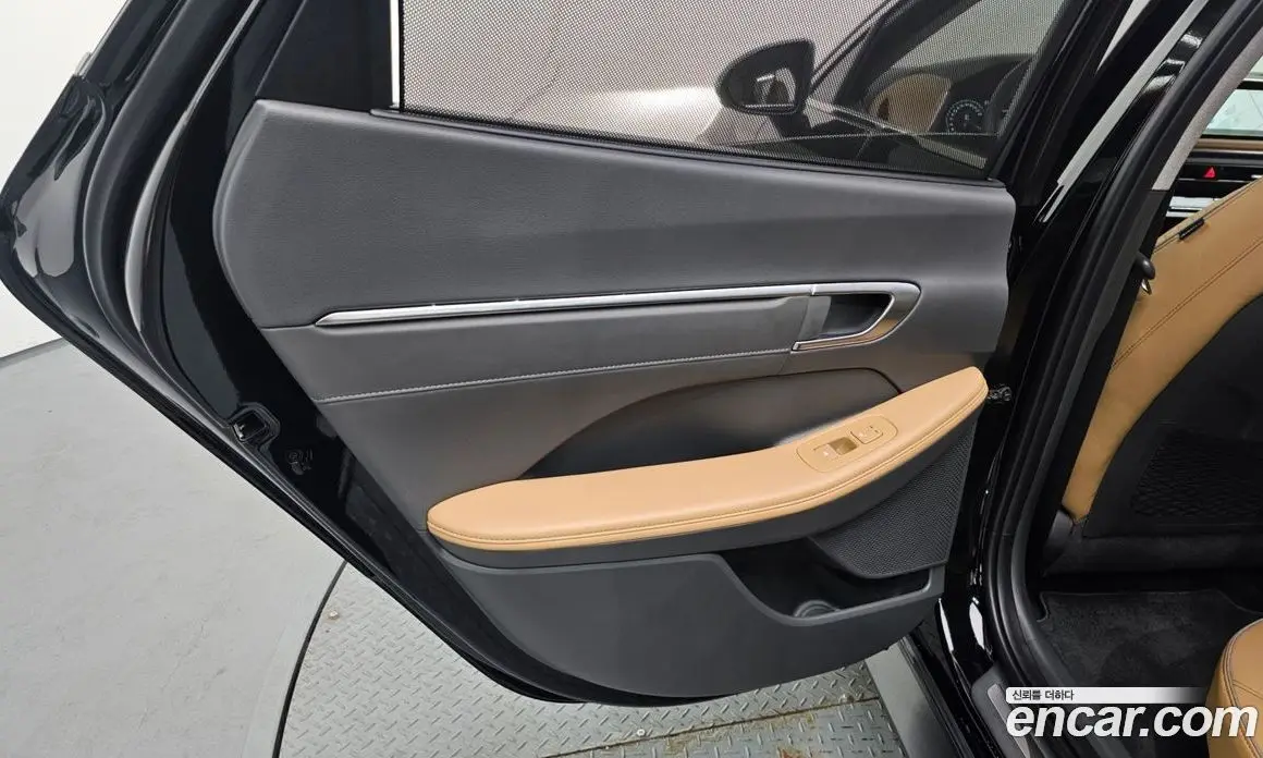 Hyundai Sonata 2023 2.0 автомат (гидро), фото 15